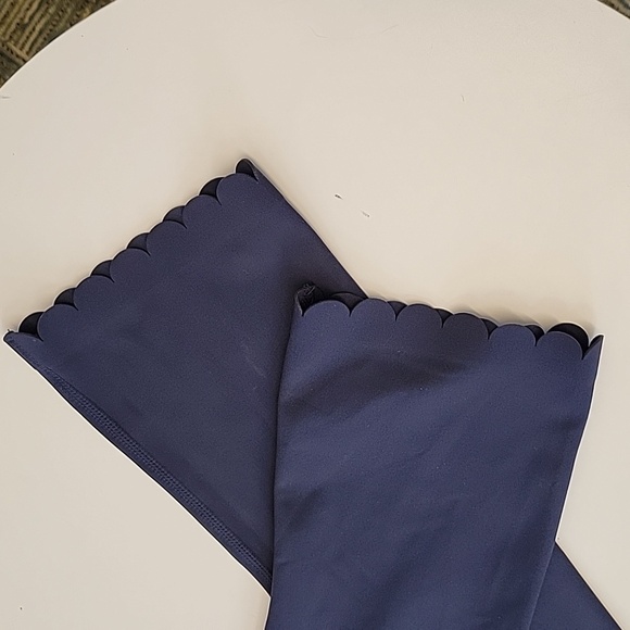 Kate Spade navy capri. - Picture 2 of 3